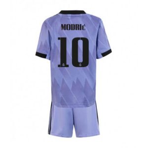 Kids Real Madrid Luka Modric #10 Uit tenue 2022-23 Korte Mouw (+ Korte broeken)